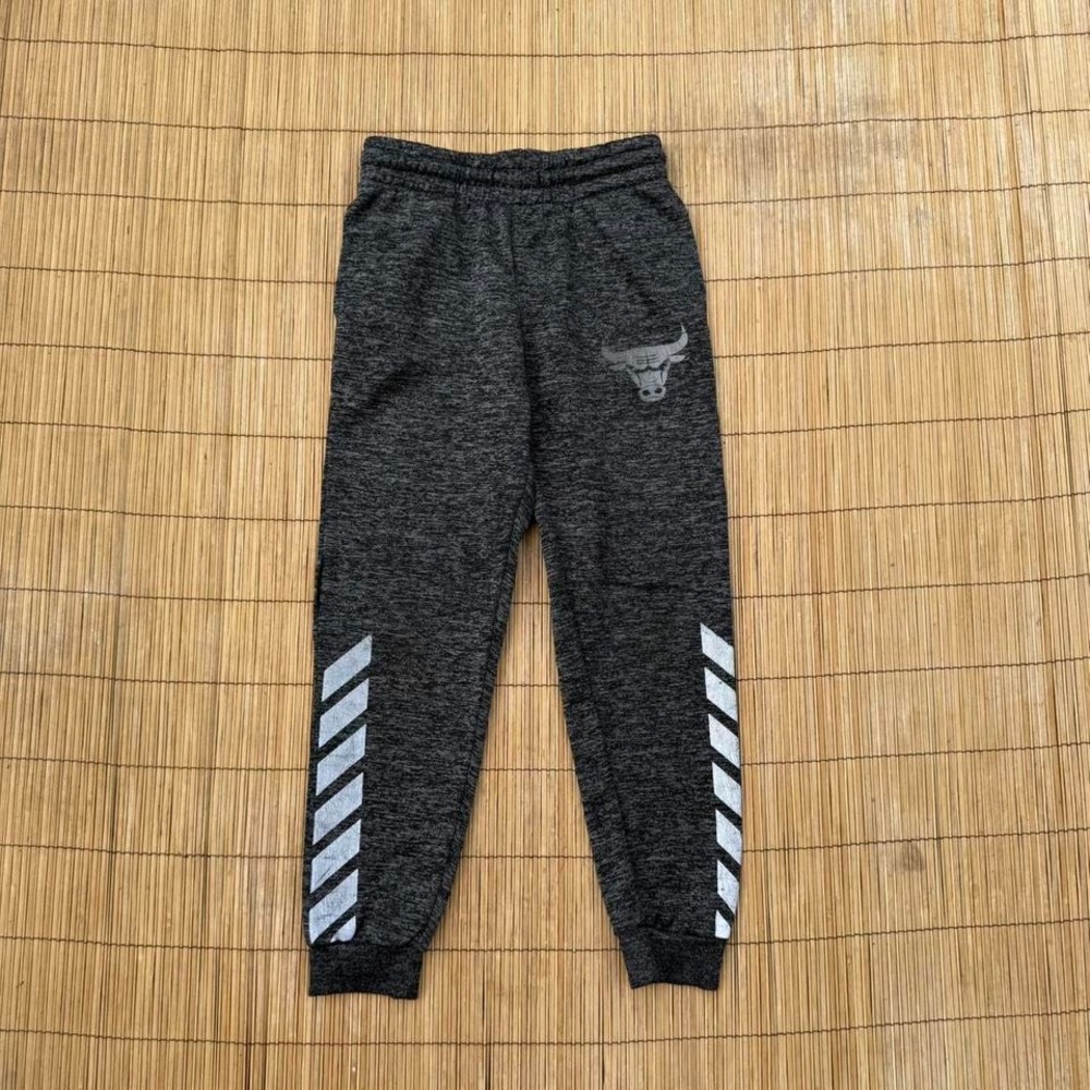 Chicago Bulls Youth Joggers NBA Sweatpants Kids Size Medium 10-12